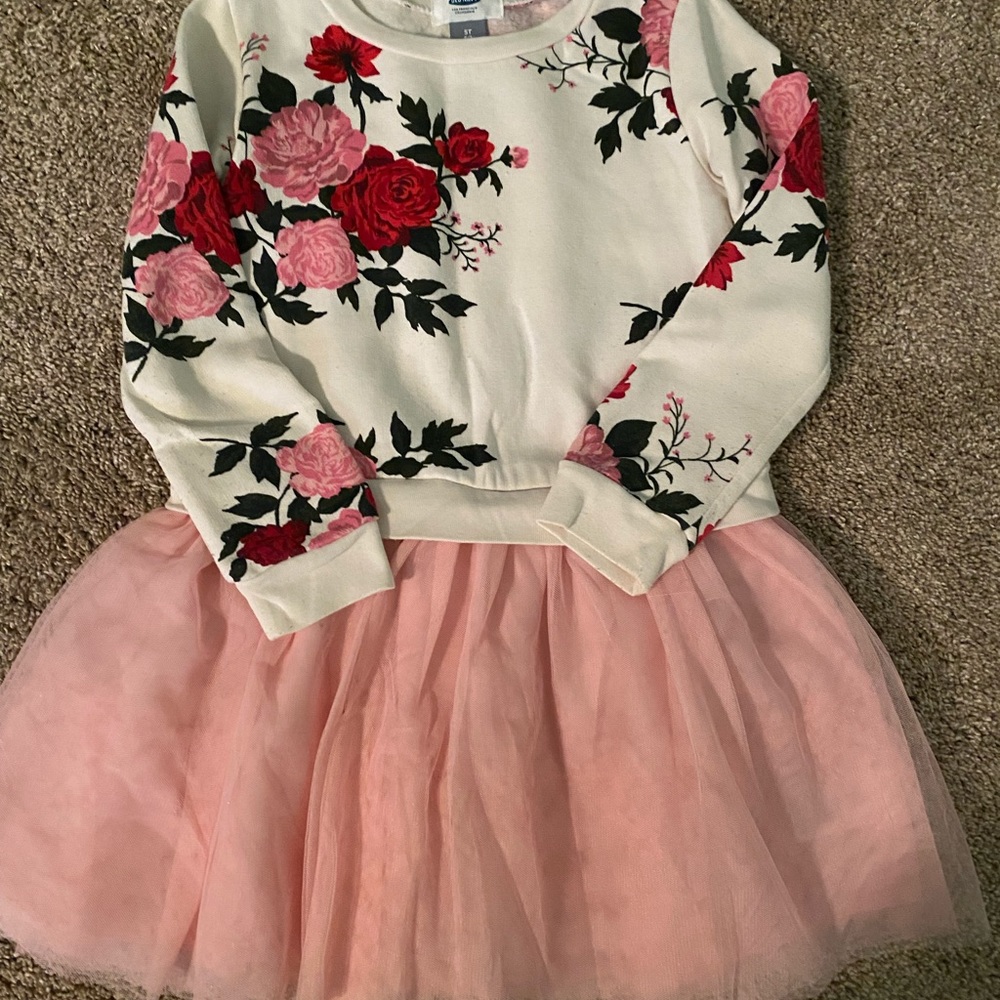 Girls dress